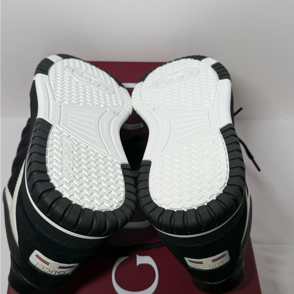 Gucci Black and White Sneakers - Picture 9 of 11